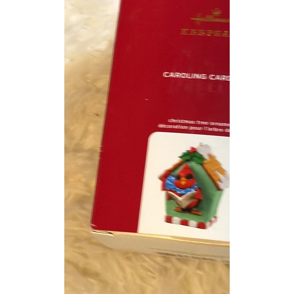 Hallmark Ornament Caroling‎ Cardinal 2020 Red Birdhouse Musical Sound Holiday